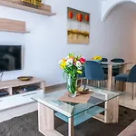 Rua Cosy Apartment Sliema